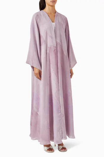عباية مزينة بنقشة