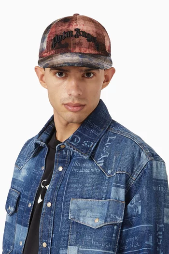 كاب بيسبول بنقشة مربعات مطرز بشعار الماركة قنب