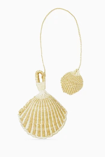 Shell Charm in Toquilla Straw