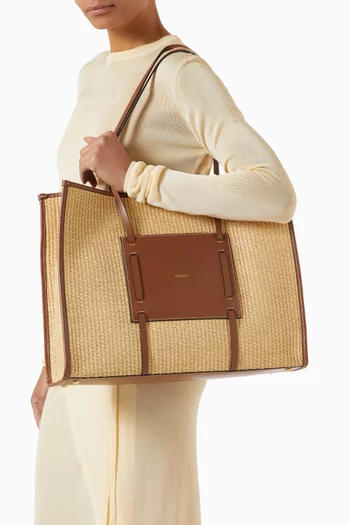 The Capri Large Tote Bag in Raffia
