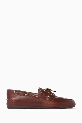 Boat Shoes in Bleached Leather