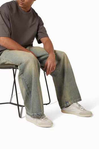 سنيكرز بلاس ديوك بطبعة أفعى جلد