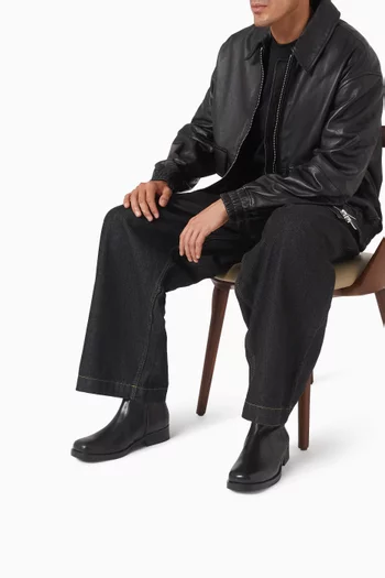 بوت بطول الكاحل بمقدمة مربعة جلد