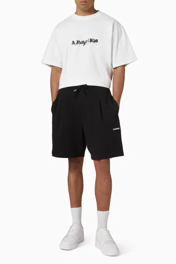 تي شيرت بشعار الماركة قطن