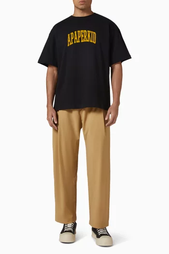 تي شيرت بشعار الماركة قطن