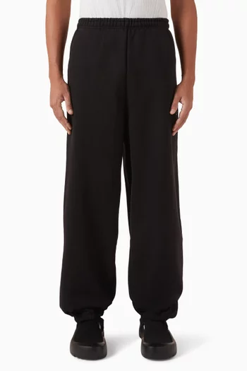 بنطال رياضي بنقشة قلب صوف قطني