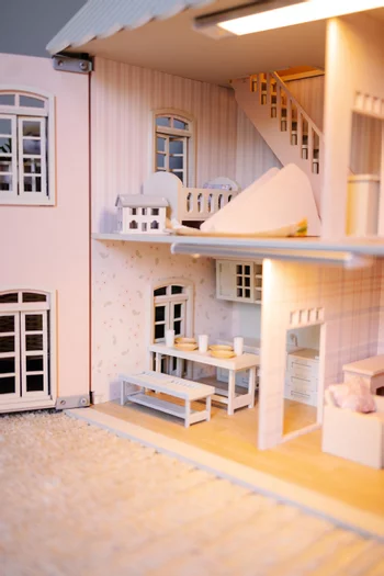 House of Nice Doll House