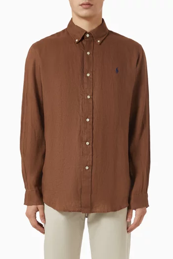 قميص بأزرار وتطريزات