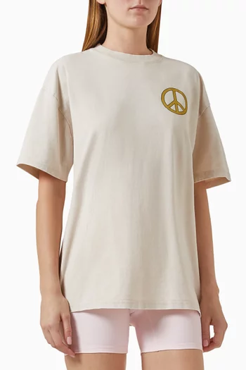 تي شيرت سارة بقصة فضفاضة وطبعة High Frequency Living‏