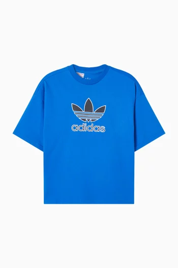 تي شيرت بقصة فضفاضة وشعار الماركة قطن