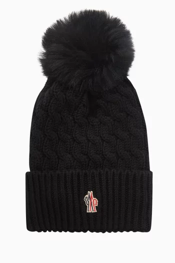 Pom Pom Beanie in Knit