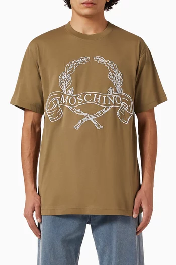 تي شيرت بشعار الماركة قطن