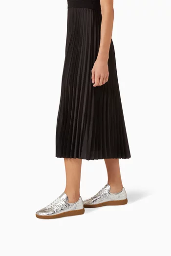 Sneakers in Metallic Leather
