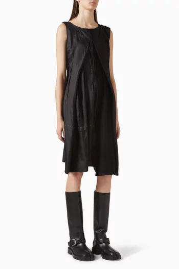 Anonymity of the Lining Dress