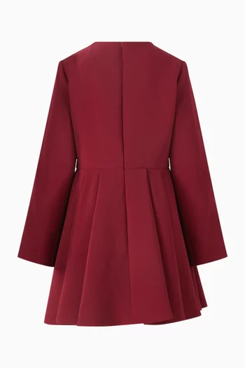 فستان بشعار الماركة مرصع بأحجار راين