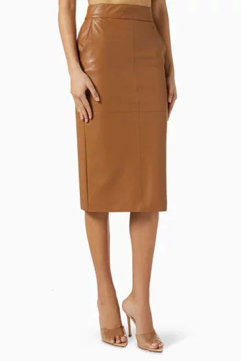 تنورة بقصة ضيقة