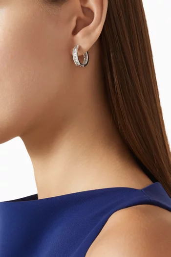 أقراط هاجي مرصعة بالكريستال فضة إسترلينية