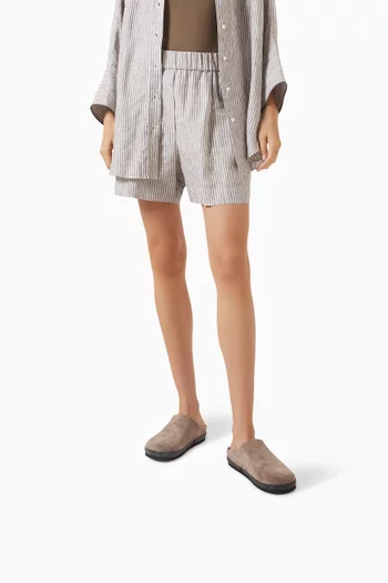 Precious-trim Slippers in Suede