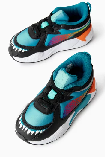 سنيكرز مونستر تراك بوما × هوت ويلز