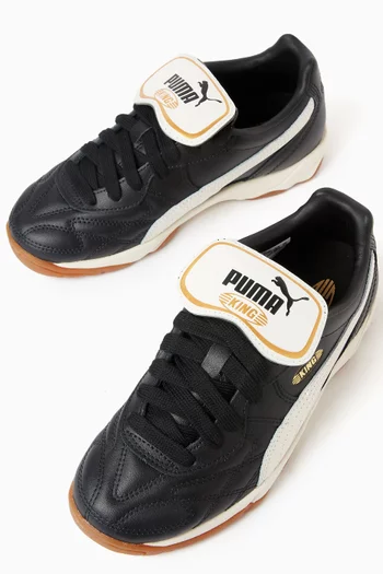 King Indoor Sneakers