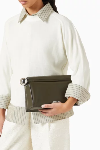 La Pochette Rond Carré Clutch Bag in Leather