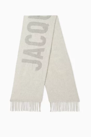 وشاح مزين بشعار الماركة صوف