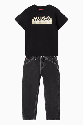 Straight-leg Relaxed Jeans