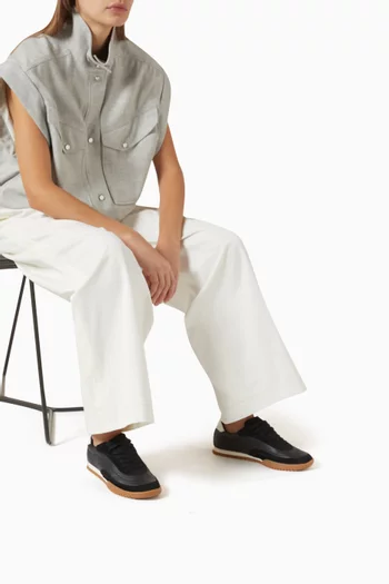 سنيكرز كارلين جلد وشمواه