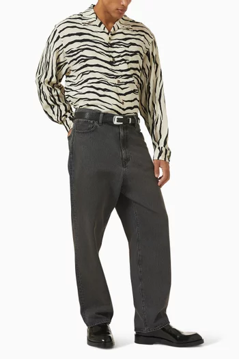 بنطال جينز مطرز دينم