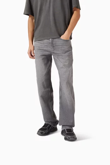 سنيكرز كليت اوت دور من خامات مختلفة