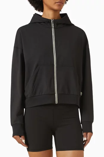 كنزة هيلو بغطاء رأس بقصة عصرية وسحّاب قماش دريم نت