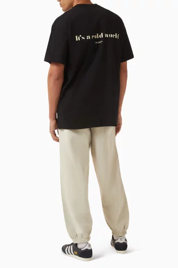 تي شيرت بطبعة Cold World قطن