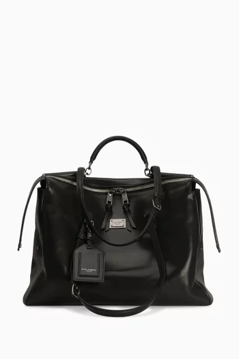 Vittoria Shoulder Bag in Calfskin