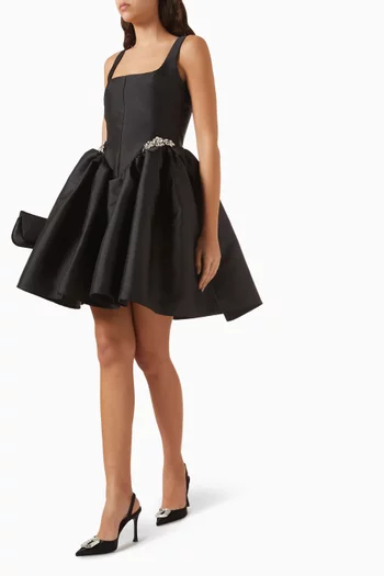 فستان قصير مطرز بالكريستال