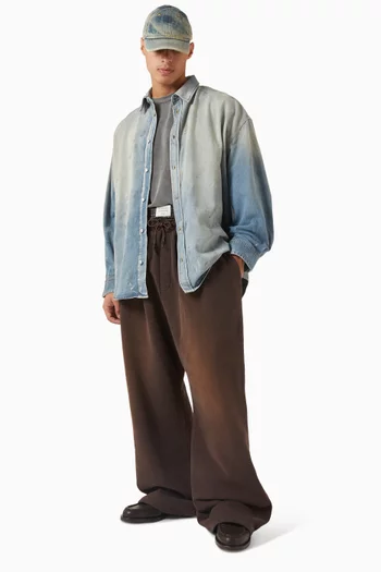 بنطال رياضي بتصميم طبقات وشعار الماركة قطن