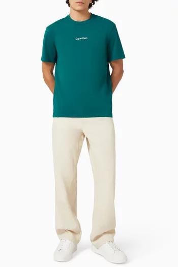 تي شيرت رياضي قماش مسامي وسريع الجفاف