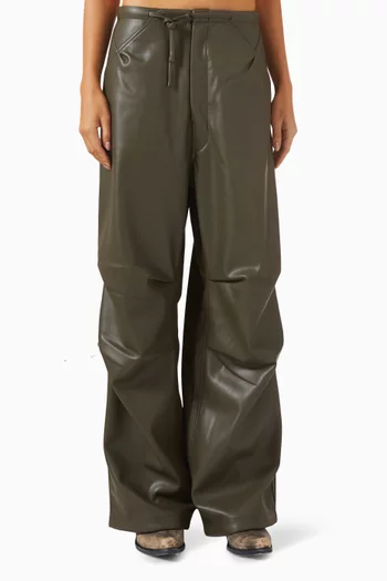 بنطال ديزي برباط تضييق جلد صناعي