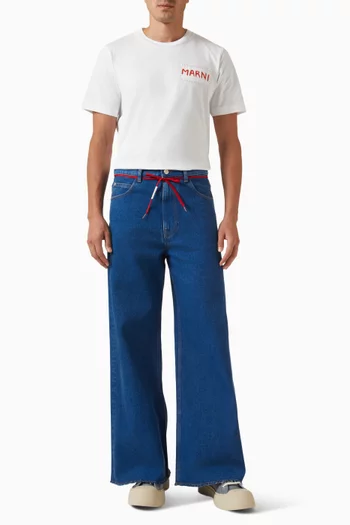 Belted Jeans in Denim