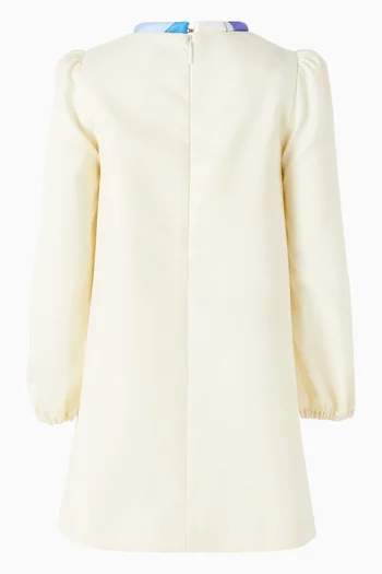 فستان بطبعة كبسولة