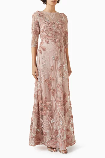 فستان سهرة بقصة شكل حرف A‏ وتطريزات دانتيل