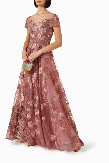 فستان سهرة مطرز بزهور