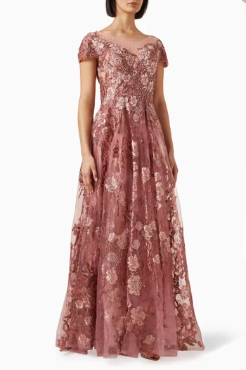 فستان سهرة مطرز بزهور