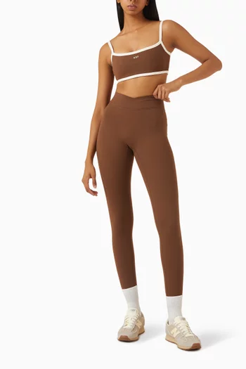 لغينغز ذا في قماش كلاود