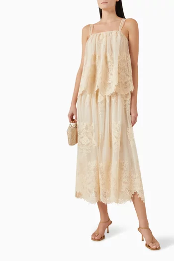 فستان طويل دانتيل