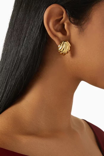 أقراط كراون بتصميم صدف معدن مطلي بلون ذهبي