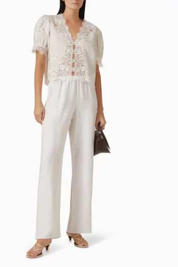 بلوزة ايديلا مزينة بتطريزات قماش رامي