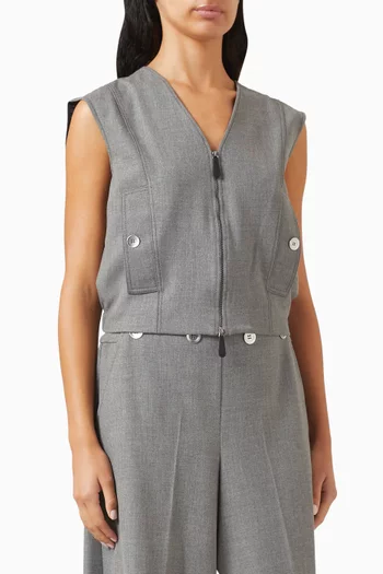 معطف بسحّاب في الأمام