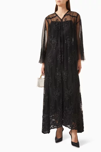 عباية مزينة بالخرز