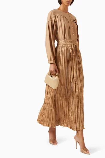 بلوزة بأزرار مودال