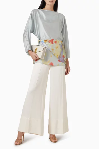 بلوزة بنقشة زهور ستان